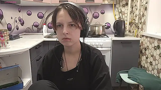 Snapshot of Saranade chatting on 26, 6, 2026 Saranade online show from 26, 6, 2026