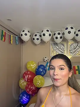 Snapshot of emilyvex chatting on 24, 6, 2026 emilyvex online show from 24, 6, 2026