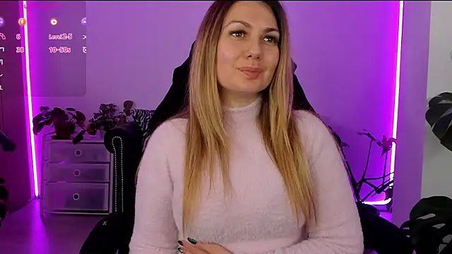 LindaWhite  online show from 23, 2, 2025