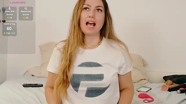 LindaWhite  online show from 16, 7, 2026