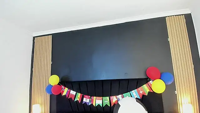 DILANX18 online show from 30, 6, 2026
