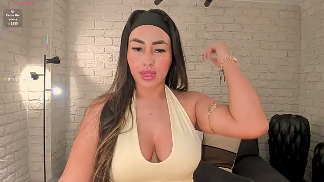 VictoriaBennetX online show from 15, 7, 2026