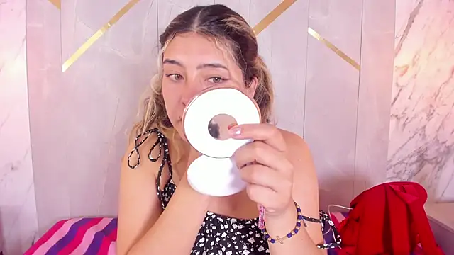 ChloeBelle  online show from 13, 7, 2026