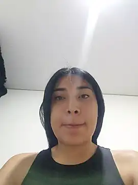 Snapshot of Amber-gold chatting on 7, 7, 2026 Amber-gold online show from 7, 7, 2026
