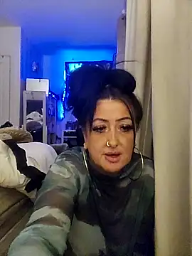 Snapshot of Angeldevlin81 chatting on 15, 6, 2026 Angeldevlin81 online show from 15, 6, 2026