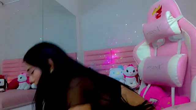 Snapshot of katiuska_lovely chatting on 14, 6, 2026 katiuska lovely online show from 14, 6, 2026