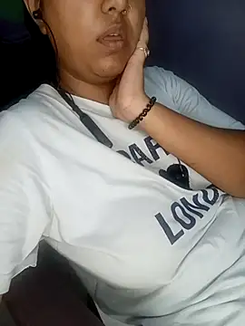 MissRiyaLive online show from 25, 7, 2026