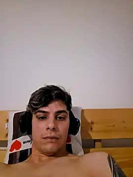 Snapshot of Benedek120 chatting on 2, 7, 2026 Benedek120 online show from 2, 7, 2026