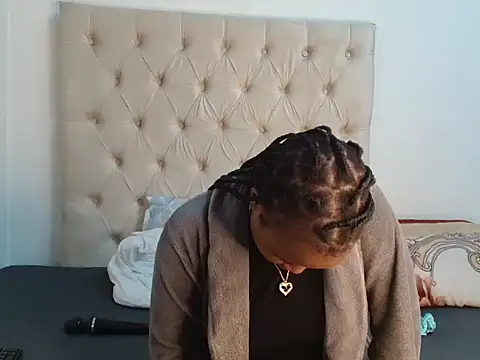 Snapshot of Lihle_00 chatting on 20, 6, 2026 Lihle 00 online show from 20, 6, 2026