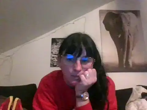 Snapshot of sexujuly88 chatting on 8, 1, 2025 sexujuly88 online show from 8, 1, 2025