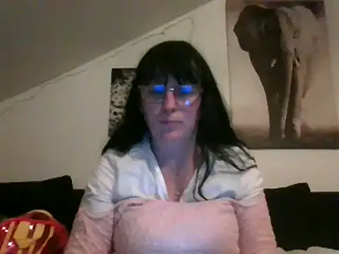 Snapshot of sexujuly88 chatting on 2, 3, 2025 sexujuly88 online show from 2, 3, 2025