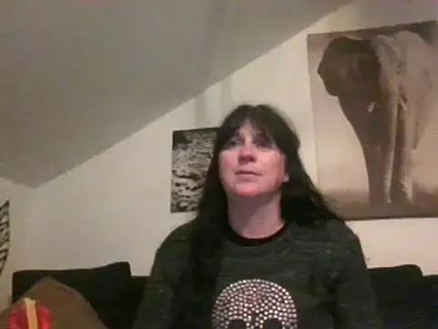 Snapshot of sexujuly88 chatting on 6, 10, 2025 sexujuly88 online show from 6, 10, 2025