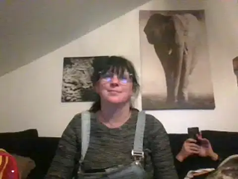 Snapshot of sexujuly88 chatting on 24, 10, 2025 sexujuly88 online show from 24, 10, 2025