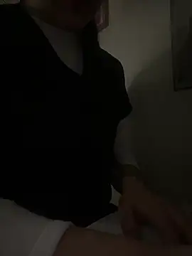RafaellaSouza77 online show from 10, 7, 2026