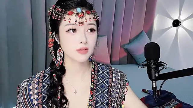 Momo-Wow online show from 5, 7, 2026