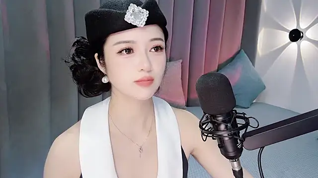 Momo-Wow online show from 7, 7, 2026