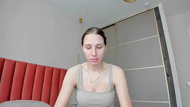 SofiClimbing online show from 4, 3, 2025