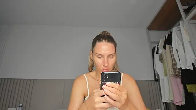 SofiClimbing online show from 8, 3, 2026