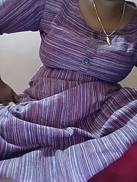 Snapshot of Tamilvalarmathi chatting on 18, 6, 2026 Tamilvalarmathi online show from 18, 6, 2026