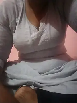 Snapshot of Tamilvalarmathi chatting on 30, 7, 2026 Tamilvalarmathi online show from 30, 7, 2026