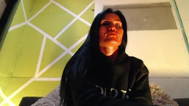 Nicolsweet  online show from 5, 7, 2026