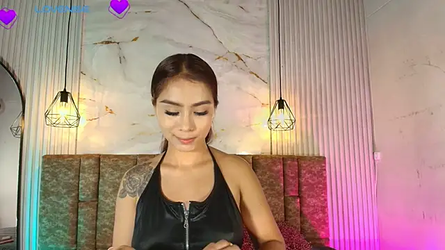KENNIA SWEETIEE online show from 13, 7, 2026