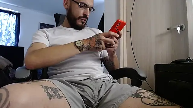 Snapshot of MalekXarxxx chatting on 9, 6, 2026 MalekXarxxx online show from 9, 6, 2026