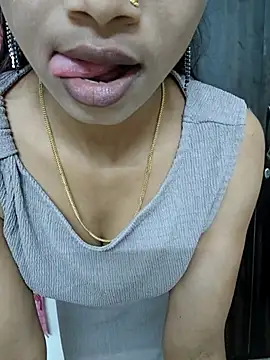 Snapshot of anita_sharma01 chatting on 24, 7, 2026 anita sharma01 online show from 24, 7, 2026
