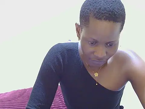 Snapshot of lunah_sexxy chatting on 18, 7, 2026 lunah sexxy online show from 18, 7, 2026