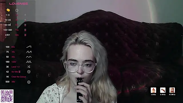 Oxcy Secret online show from 4, 7, 2026