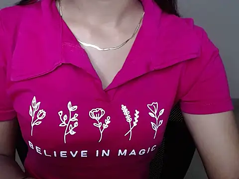 Snapshot of Elle_lala chatting on 23, 7, 2026 Elle lala online show from 23, 7, 2026