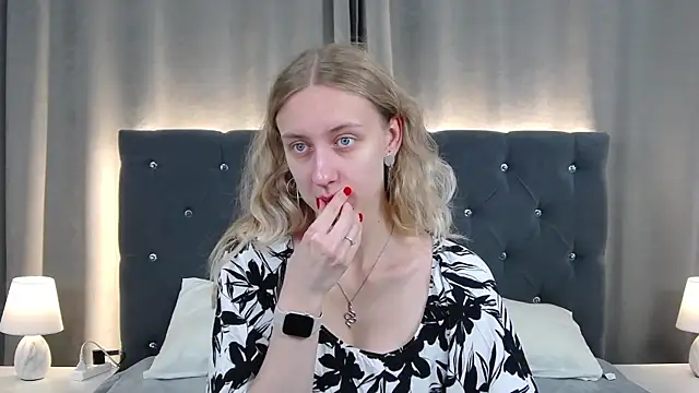 LirienVexx online show from 17, 6, 2026