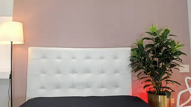 liahglow online show from 8, 7, 2026