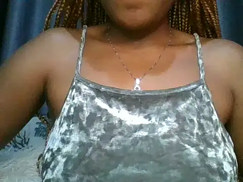CreamyQueen254 online show from 17, 7, 2026