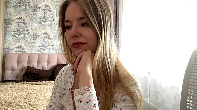 ScarlettKinsley online show from 15, 6, 2026