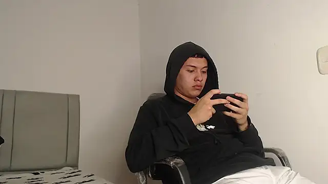 Owenn  blueee online show from 24, 6, 2026