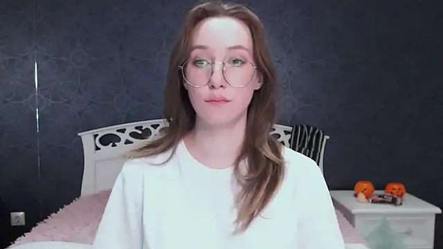Niixi online show from 13, 6, 2026