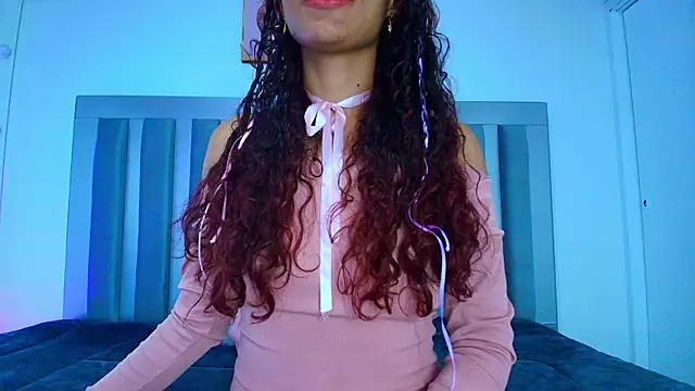 Snapshot of Aylin_valerie chatting on 18, 7, 2026 Aylin valerie online show from 18, 7, 2026