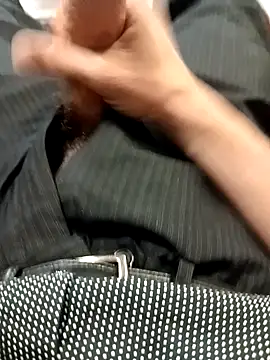 Snapshot of Mstrdstrctn7 chatting on 19, 11, 2025 Mstrdstrctn7 online show from 19, 11, 2025