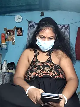 Snapshot of Mis-maya chatting on 4, 7, 2026 Mis-maya online show from 4, 7, 2026