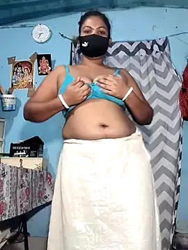 Snapshot of Mis-maya chatting on 7, 7, 2026 Mis-maya online show from 7, 7, 2026