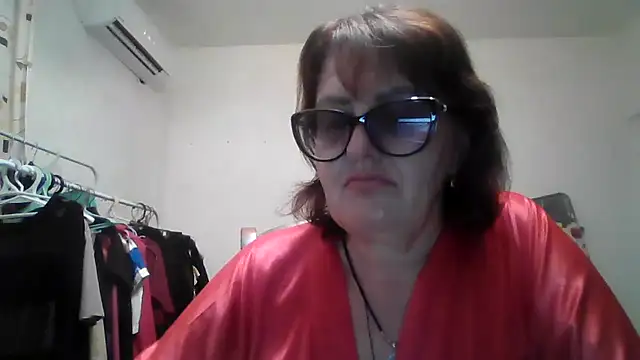 Snapshot of ErikaXShine chatting on 26, 7, 2026 ErikaXShine online show from 26, 7, 2026
