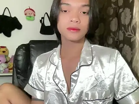 Justine0419 online show from 19, 6, 2026