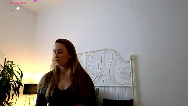 Snapshot of Ginnybabe_ chatting on 9, 12, 2024 Ginnybabe online show from 9, 12, 2024