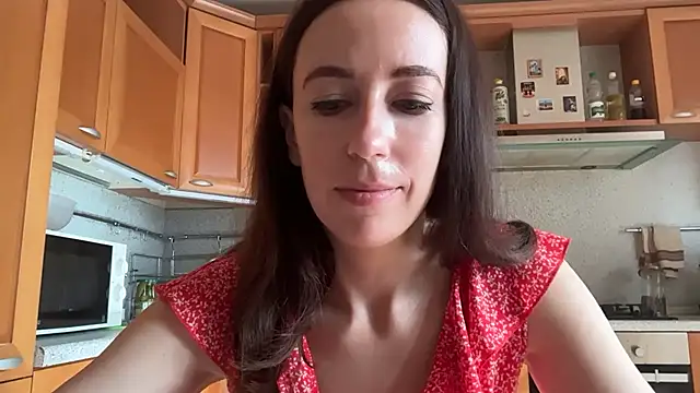 Flamingo Queen online show from 24, 7, 2026