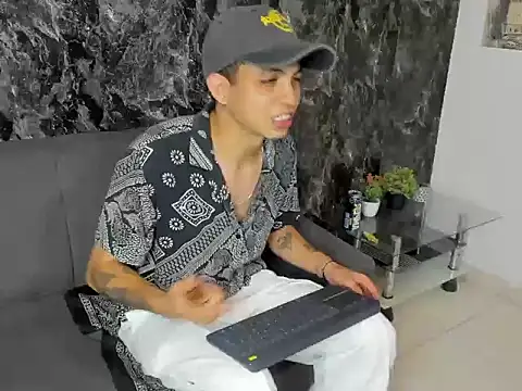 cameron lux77 online show from 16, 7, 2026