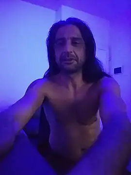 Nightcrawlers online show from 21, 6, 2026