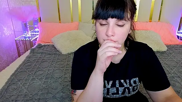 KatrinMilly online show from 1, 8, 2026