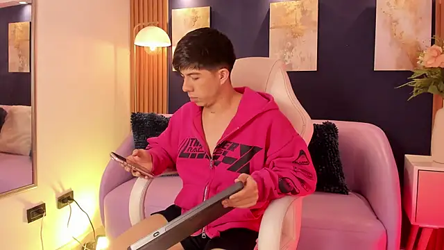 Mathyw Mont online show from 18, 6, 2026