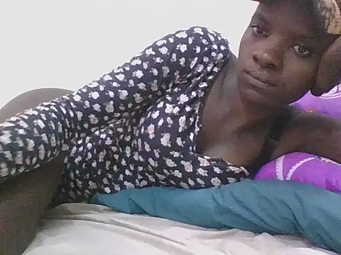 ebonypetite2 online show from 10, 7, 2026